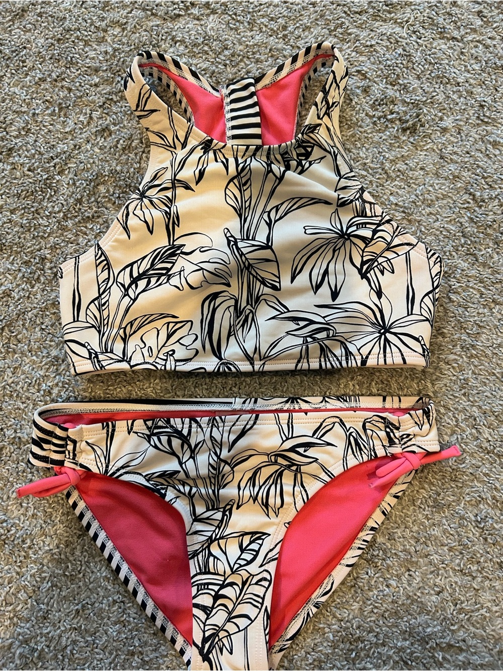 Girls Roxy Black & White Tropical Print Two-Piece Swim Set with Coral Lining